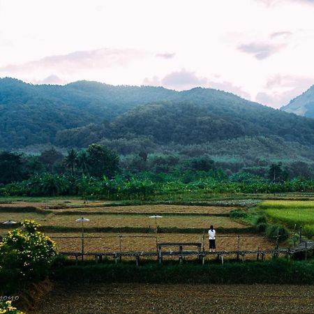 Bantaphan Homestay Нан Экстерьер фото