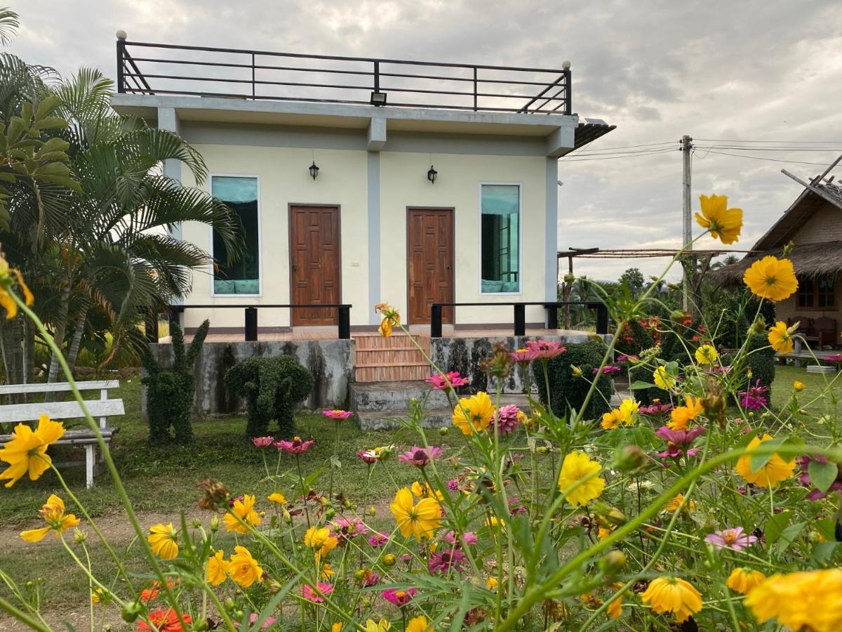 Bantaphan Homestay Нан Экстерьер фото